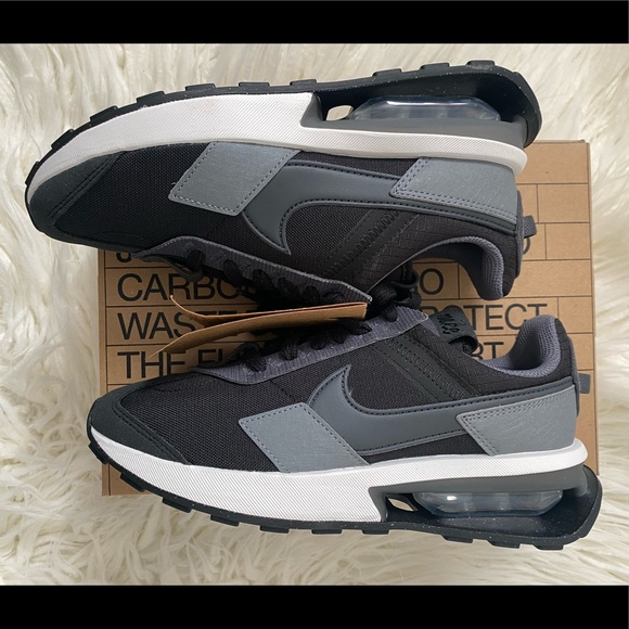 Nike Air Max Pre Day Shoes - Picture 11 of 13